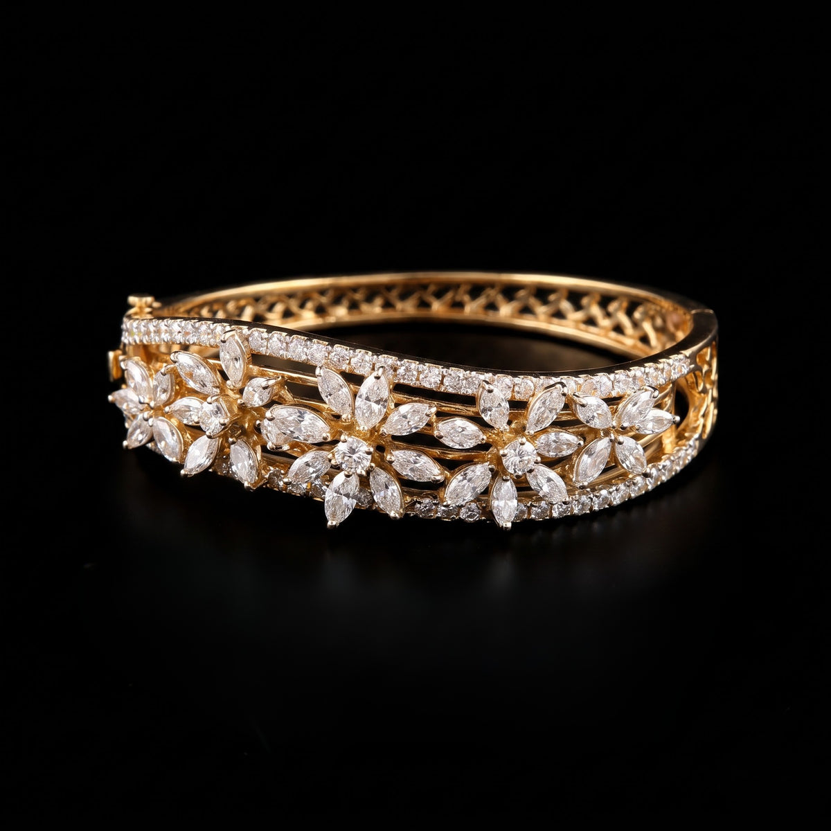 5.6Ct of Bracelet With the Purity of 18K