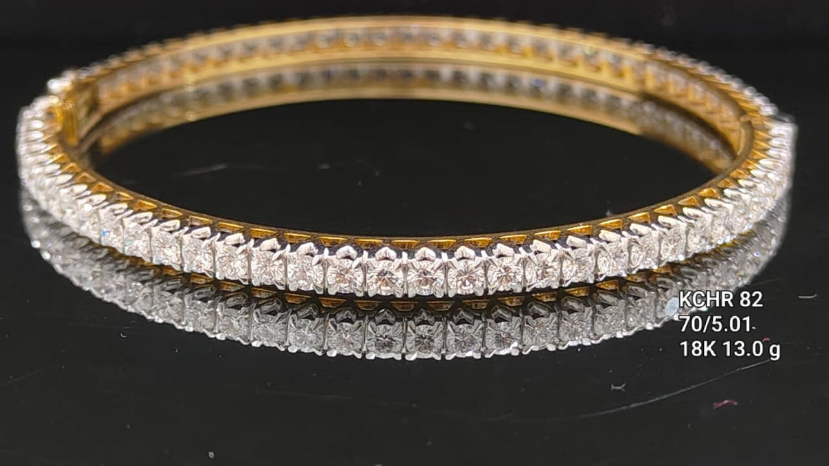 5.01 Ct of CHURI of Small Round Shaped Diamonds  18K