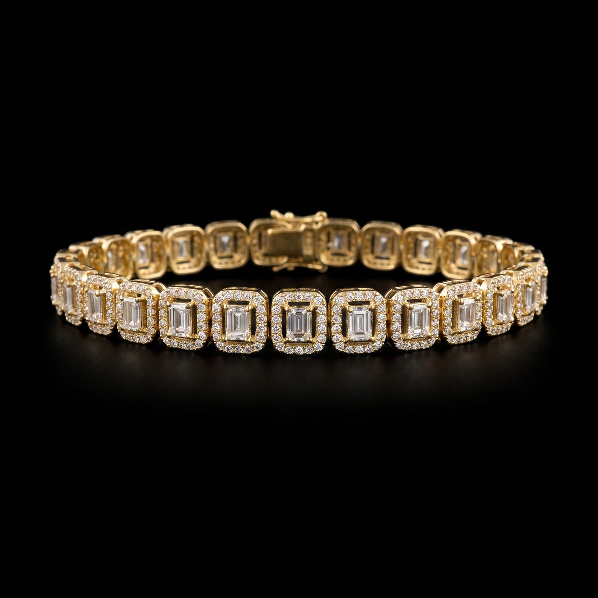3.3Ct of Bracelet With the Purity of 18K