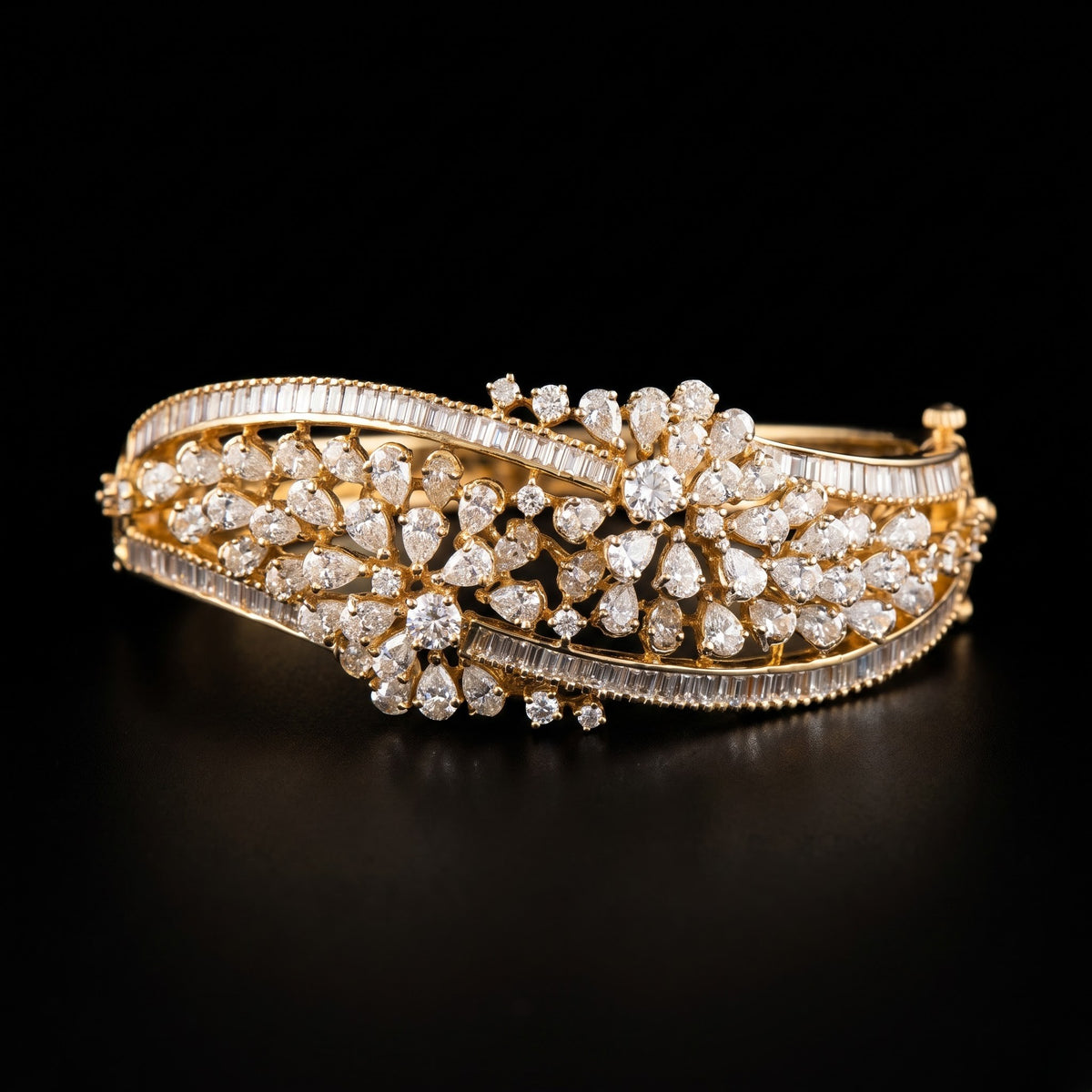 6.3Ct of Bracelet With the Purity of 18K