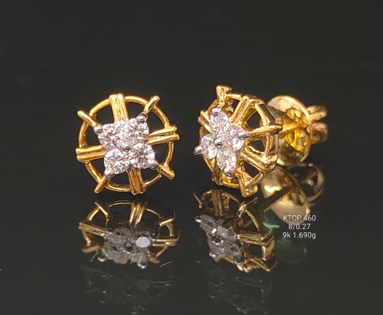 0.27Ct of Earring With Purity of 9K