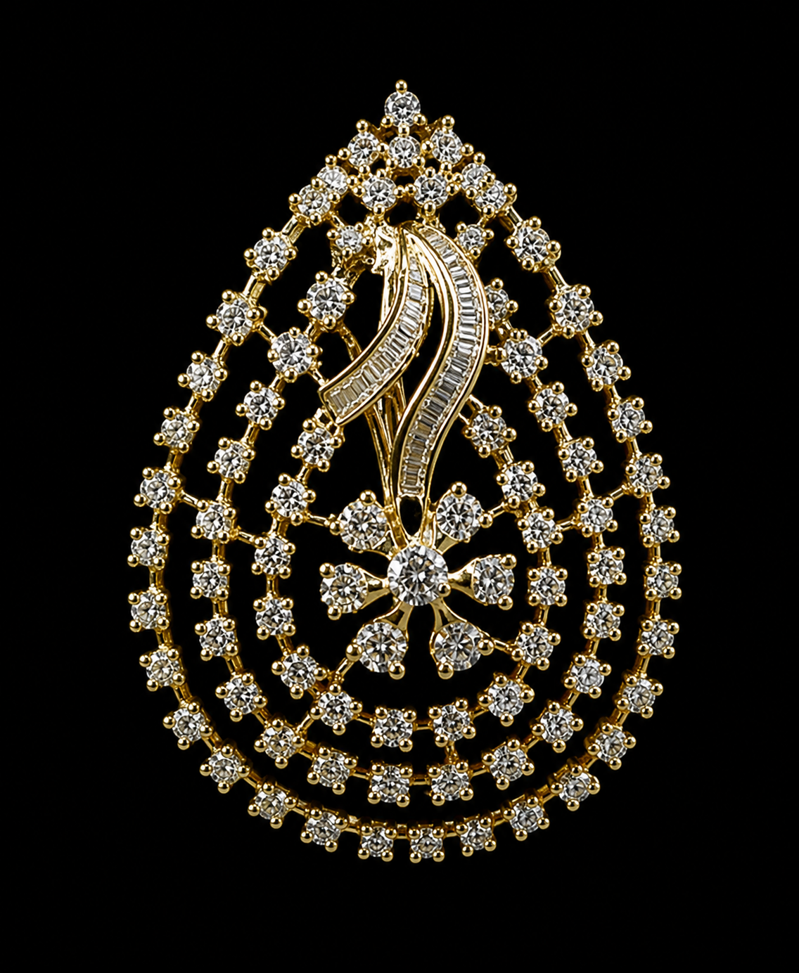 1.37Ct of Locket With the Purity of 18K