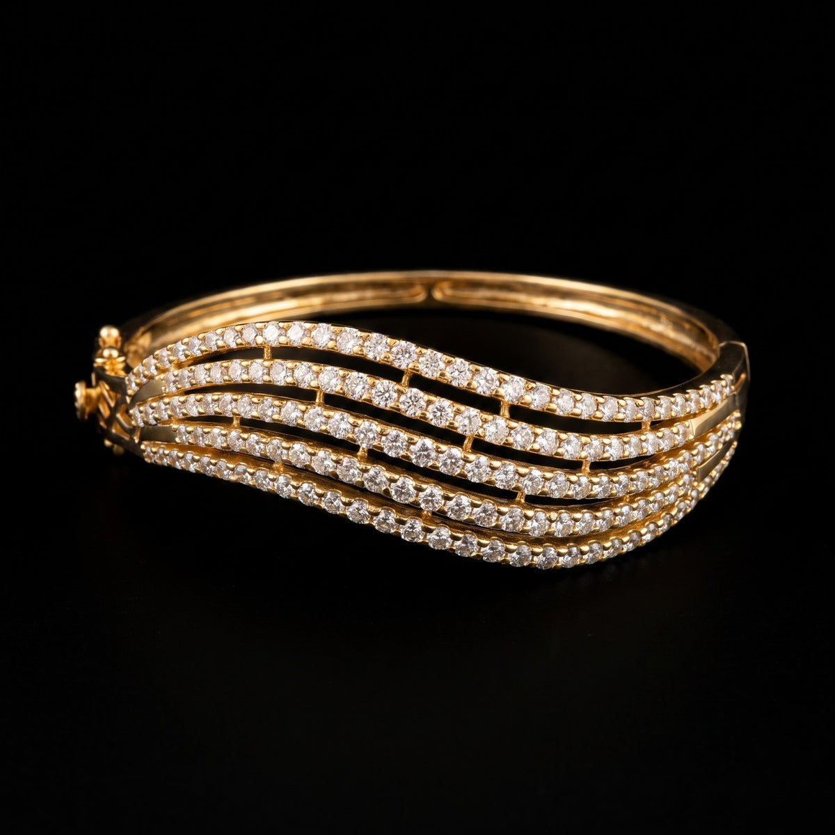 3.33Ct of Bracelet With the Purity of 18K