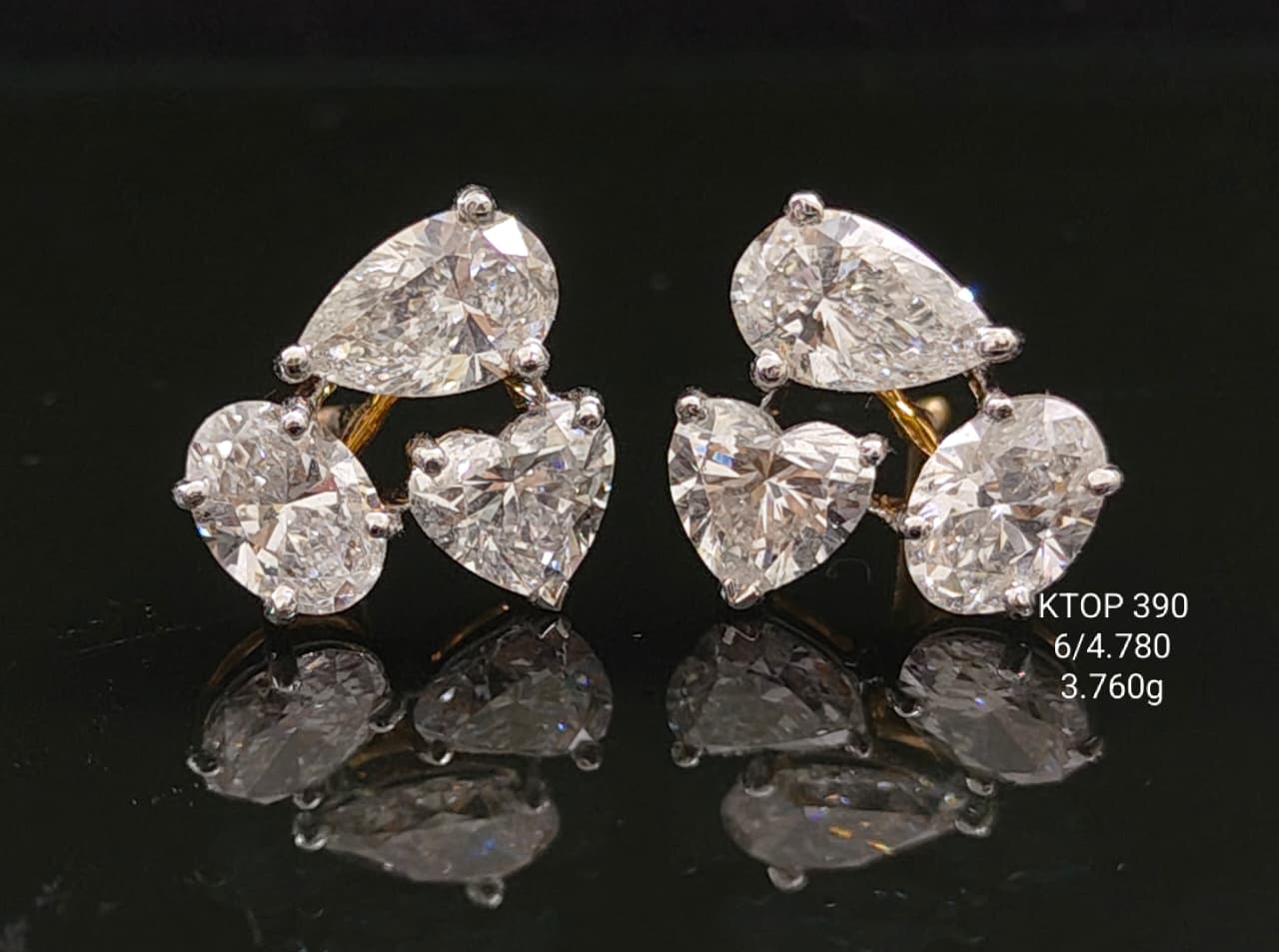 4.78Ct of Earrings With the Purity of 18K