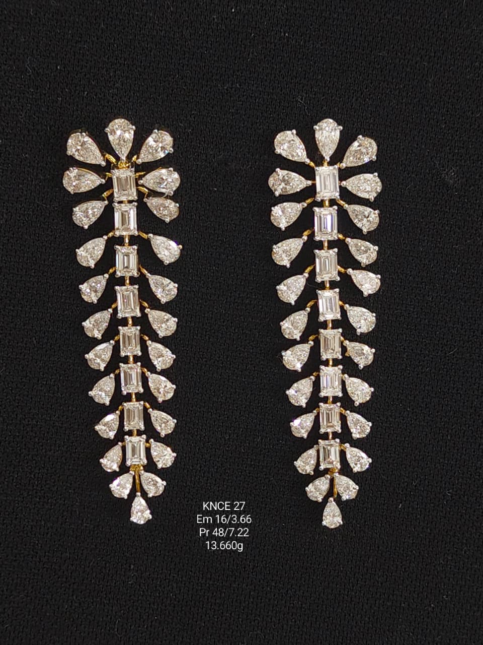10.88Ct of Long Earrings With the Purity of 14K