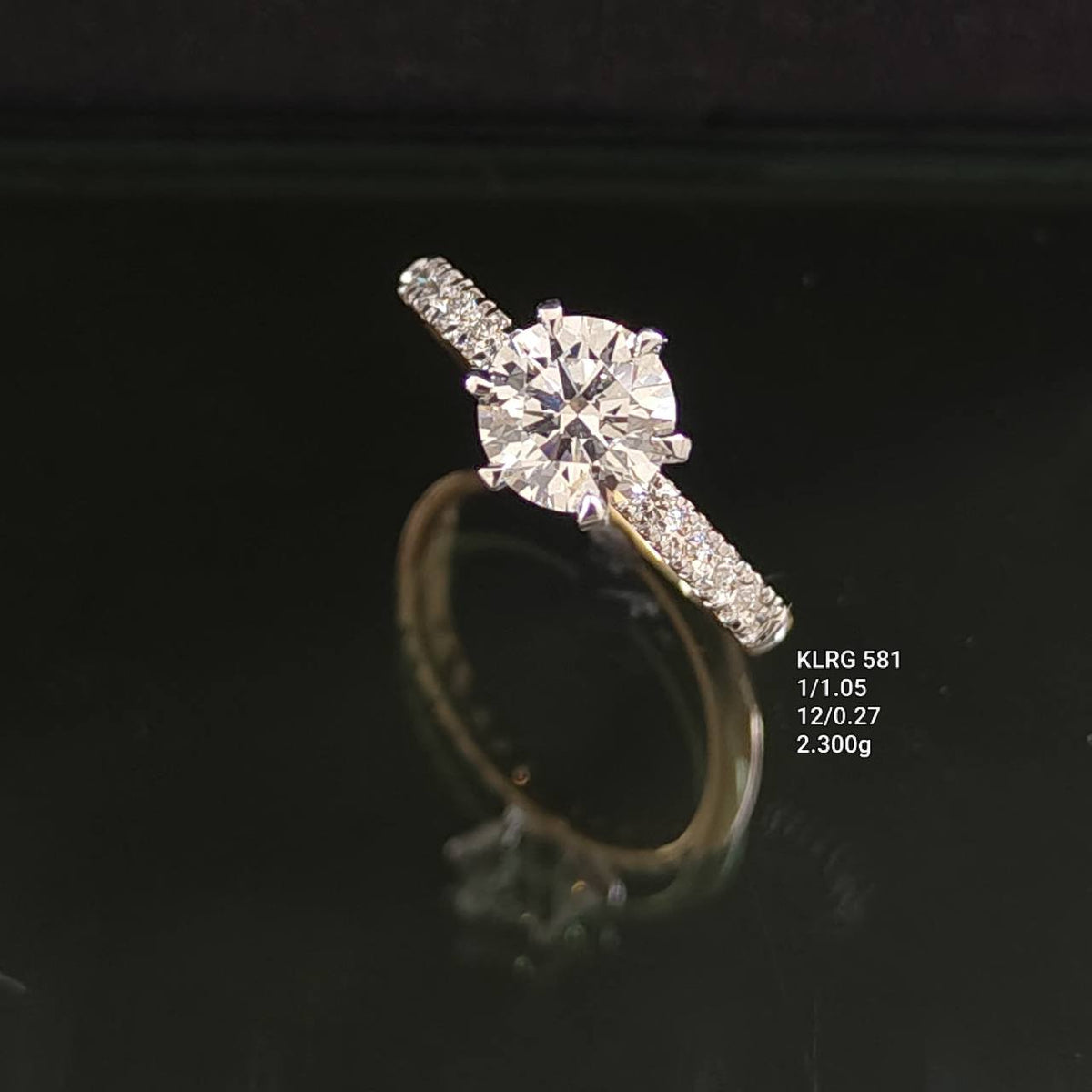 1.32Ct of Ring with the Purity of 18K