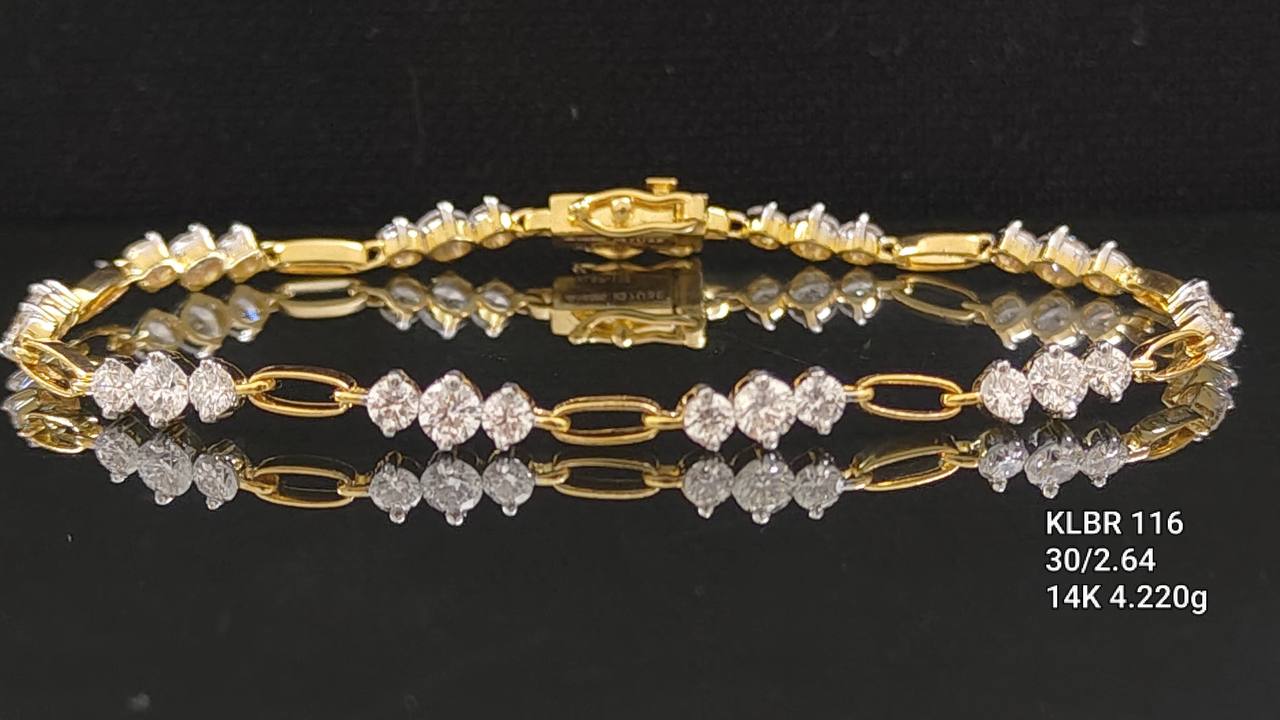 2.64Ct of Bracelet with the Purity of 14K