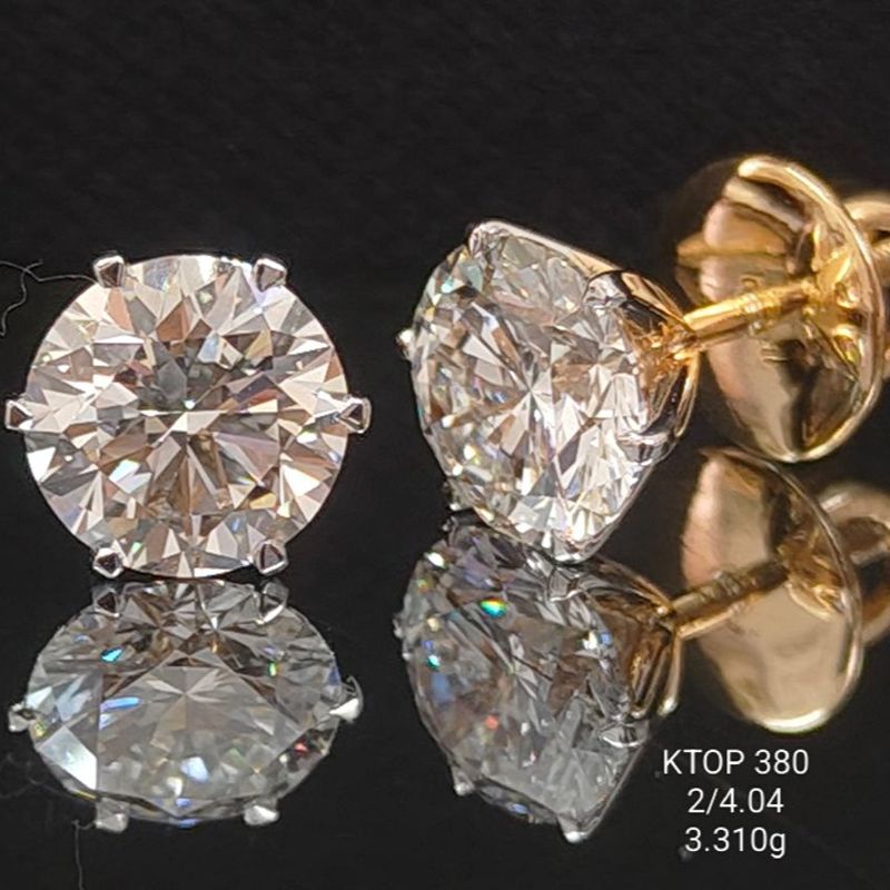 6.13 Ct of TOPS of Solitaire Round Shaped Diamond  18K