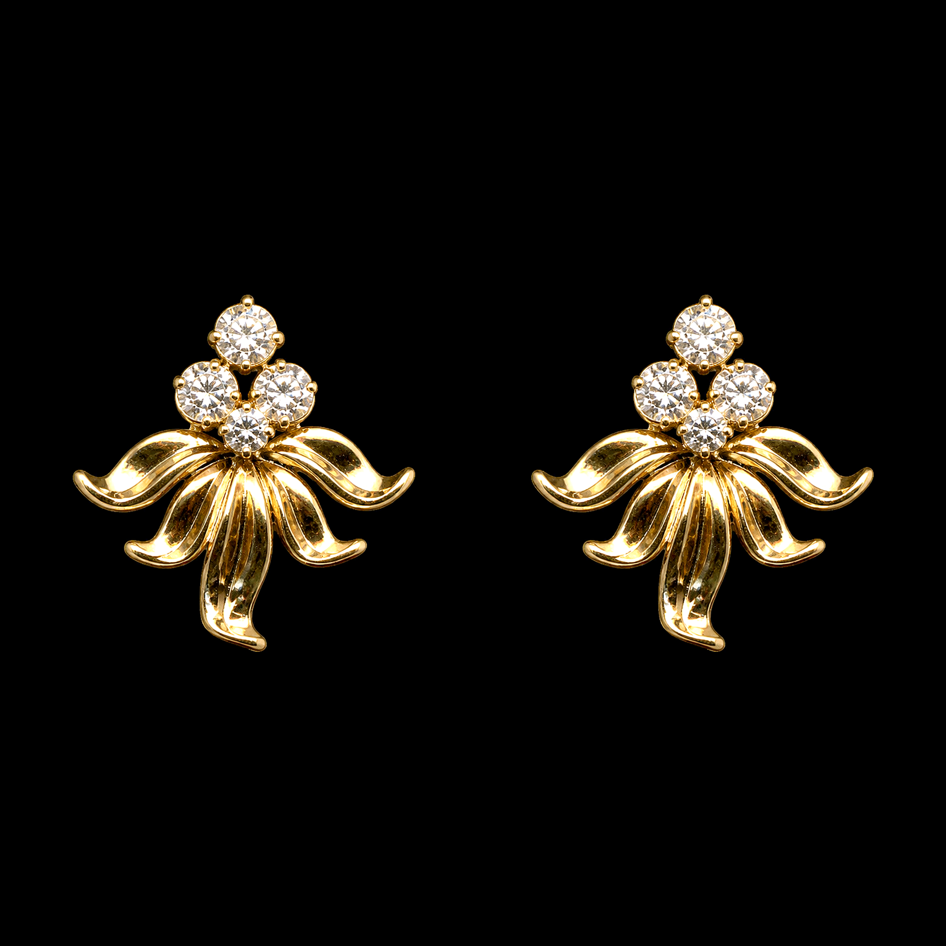 0.36Ct of Locket Earring With the Purity of 18K