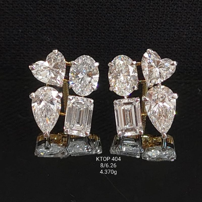 6.26Ct of Earring with the Purity of 18k