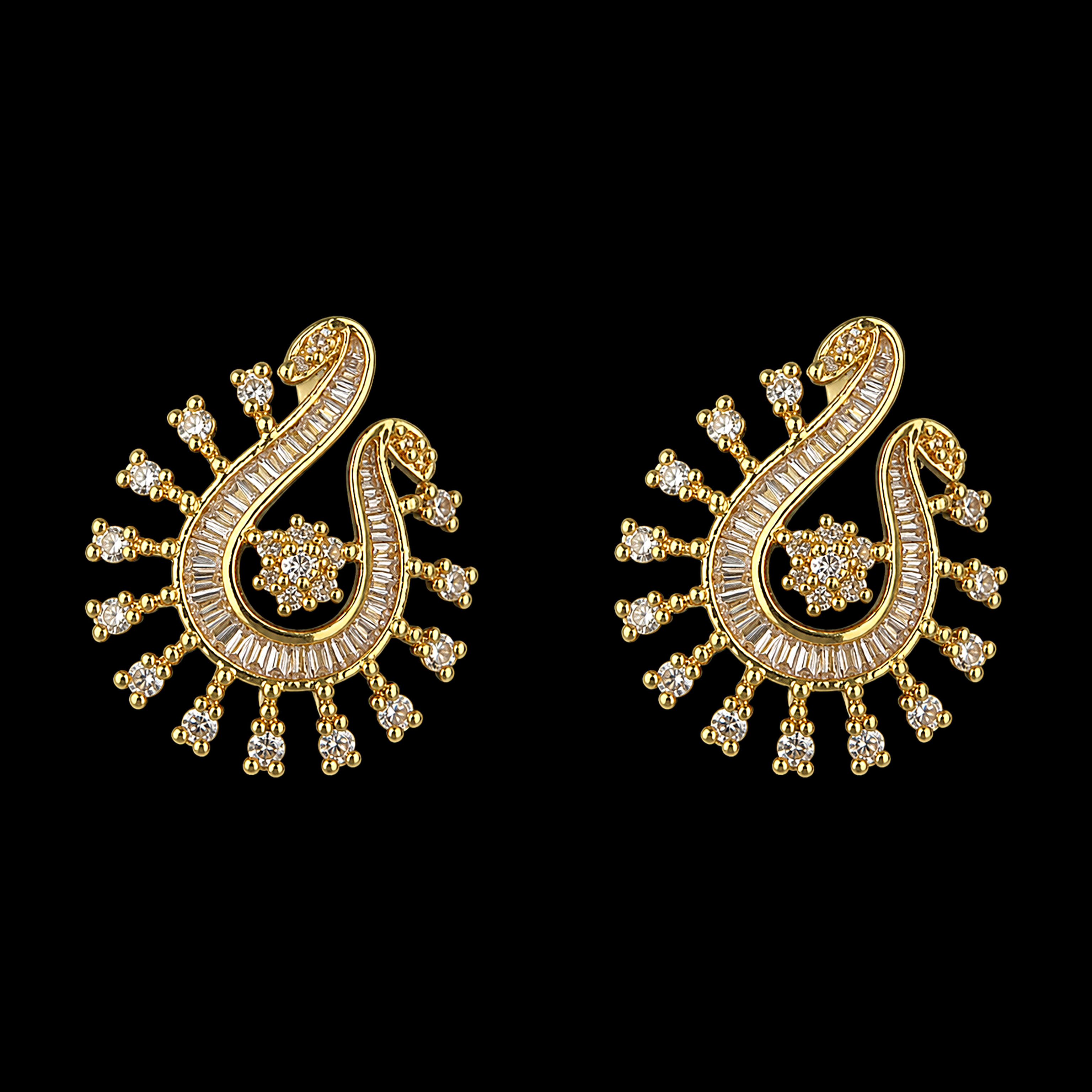 0.56Ct of Locket Earring With the Purity of 18K