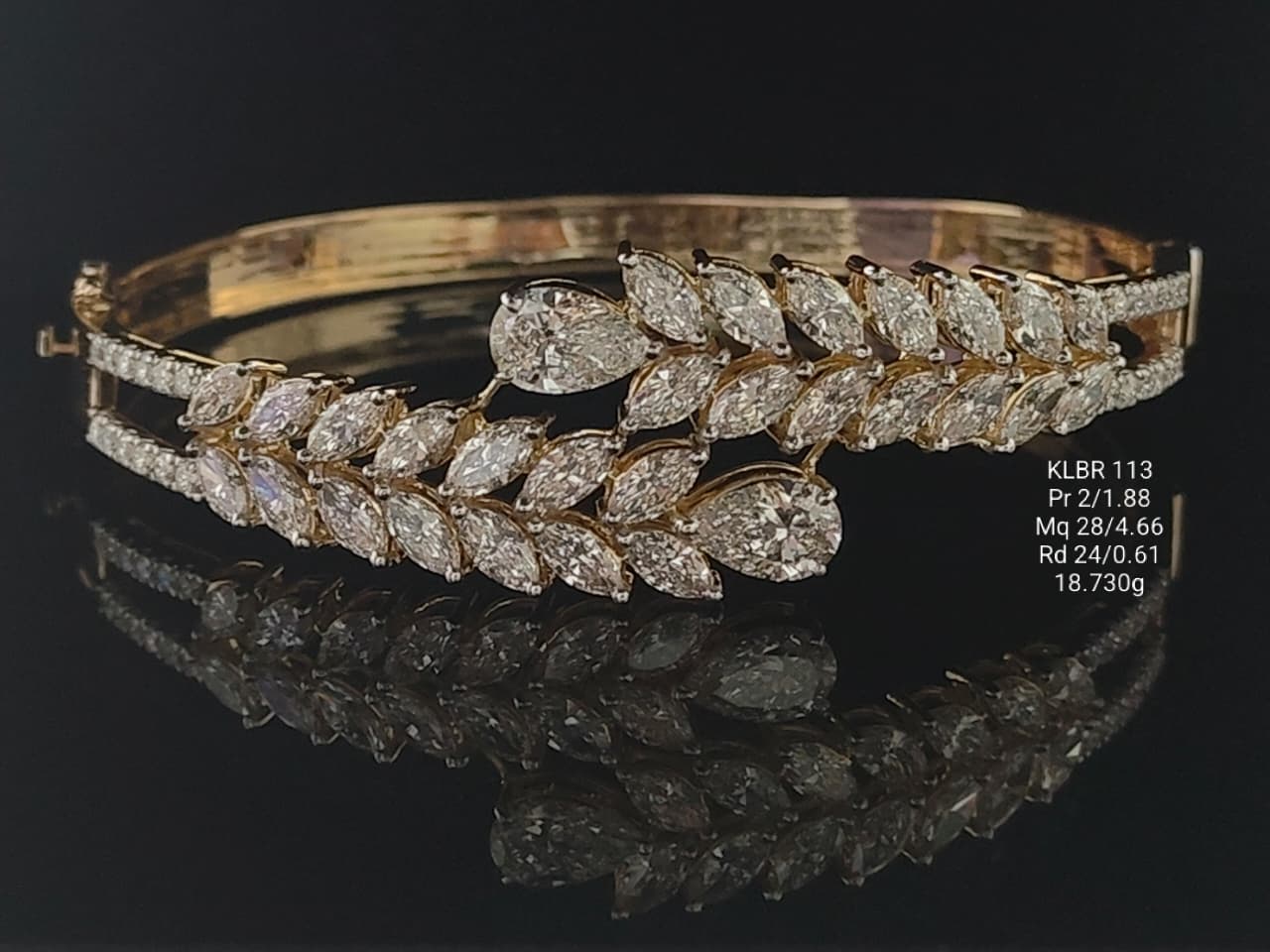 7.15Ct of Bracelet  with the Purity of 18K