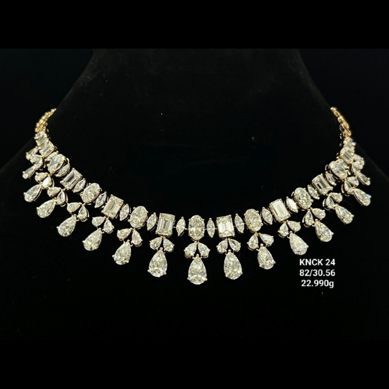 32.70 Ct of NECKLACE of Fancy Shaped Diamonds 14K