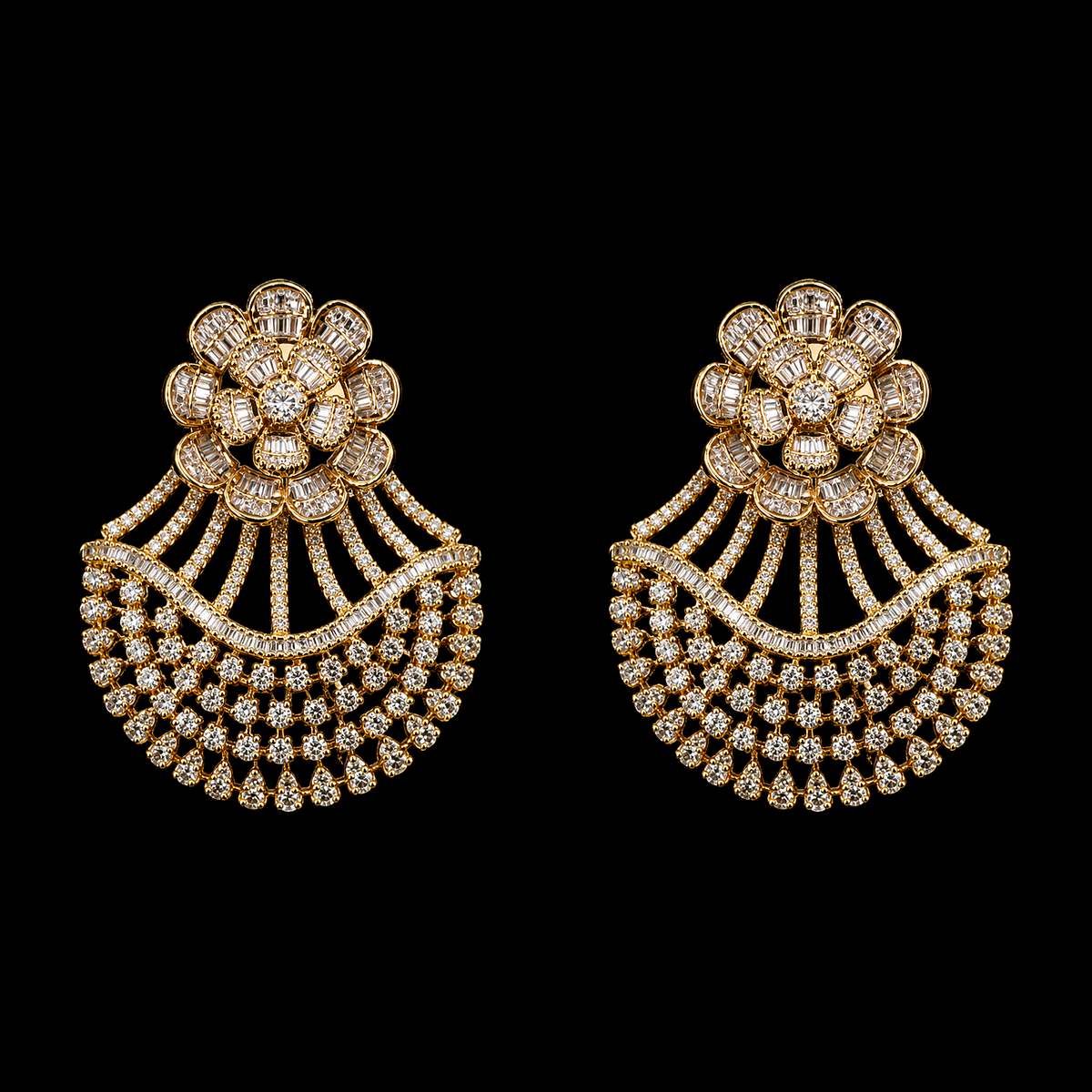 2.29Ct of Earring with the Purity of 18K