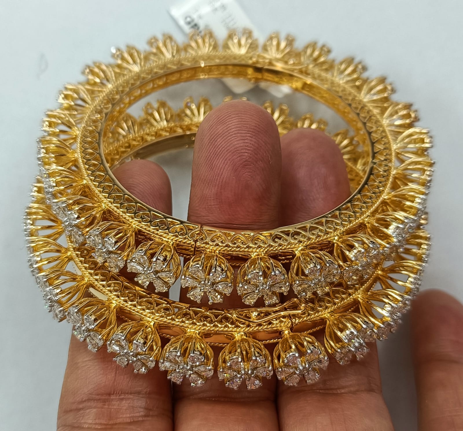 20.39Ct of Churi with the Purity of 18K