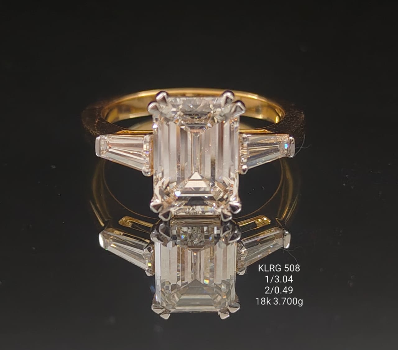 3.53 Ct of Ring with the Purity of 18K