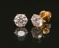 4.04Ct of  Earrings with the Purity of 18K