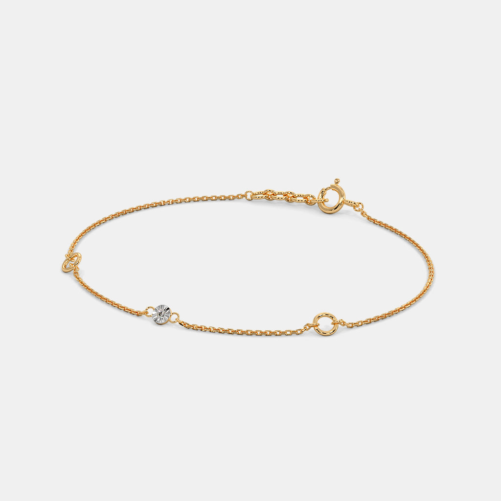 0.018 Ct Round bracelets with Purity of 18Kt