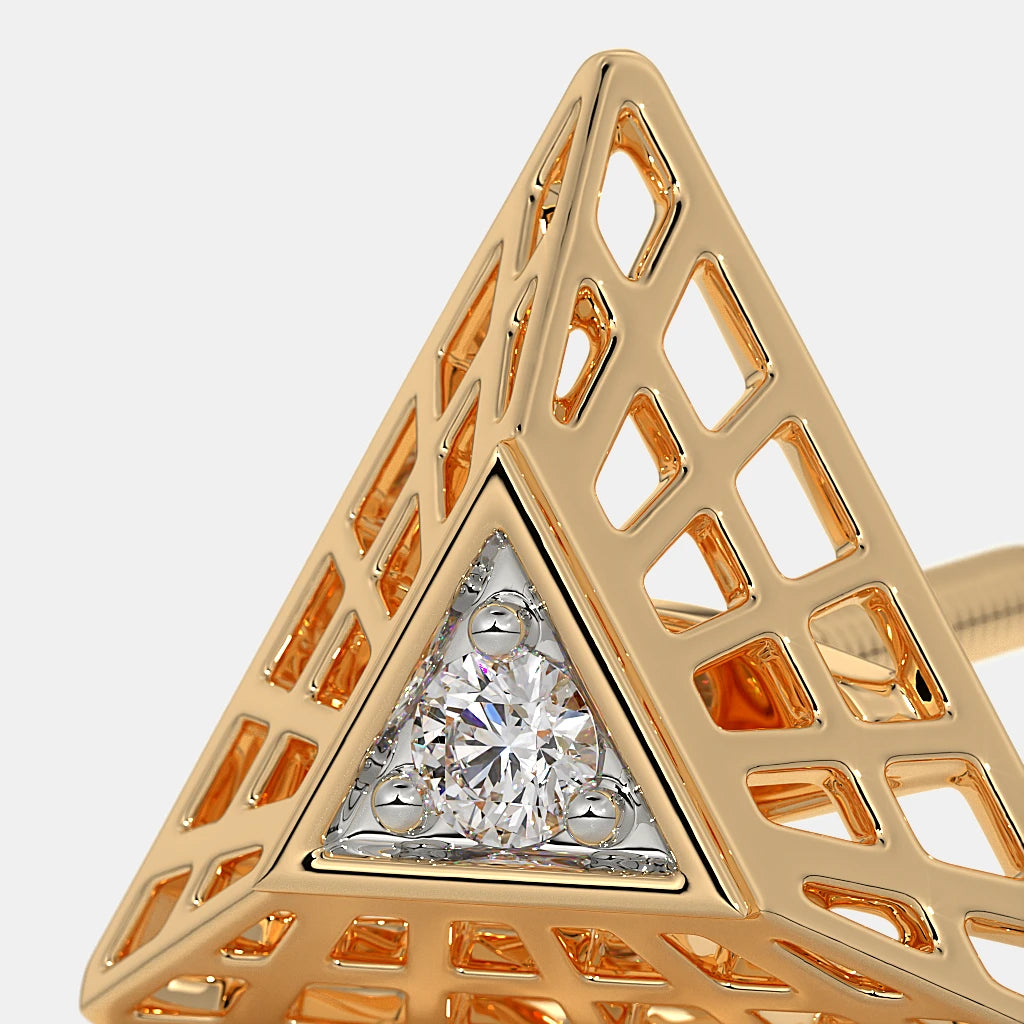 0.050 Ct Round Earrings with Purity of 18Kt