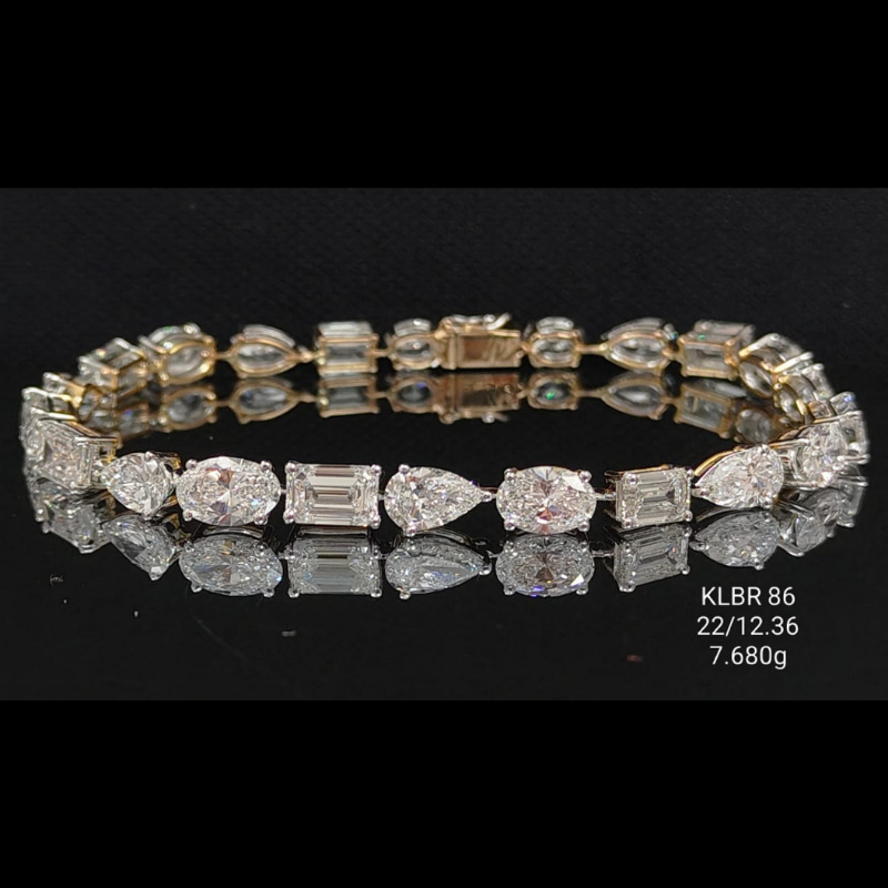 12.36 carat fancy shaped lab-grown diamond bracelet in 18kt gold, front view
