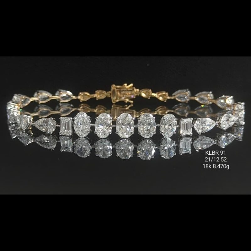 12.52 carat fancy shaped lab-grown diamond bracelet in 18kt gold, front view
