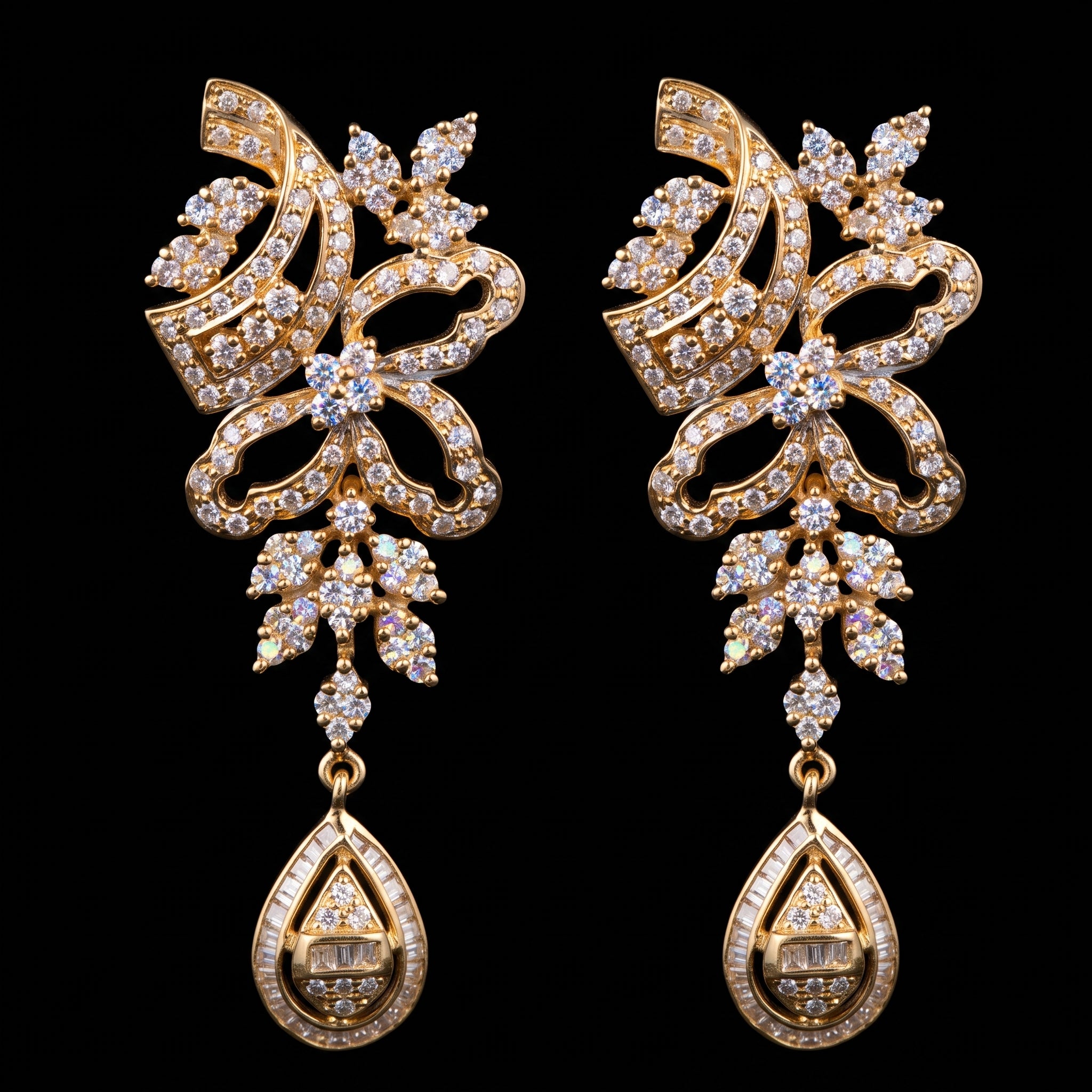 2.32Ct of Long Earring with the Purity of18K