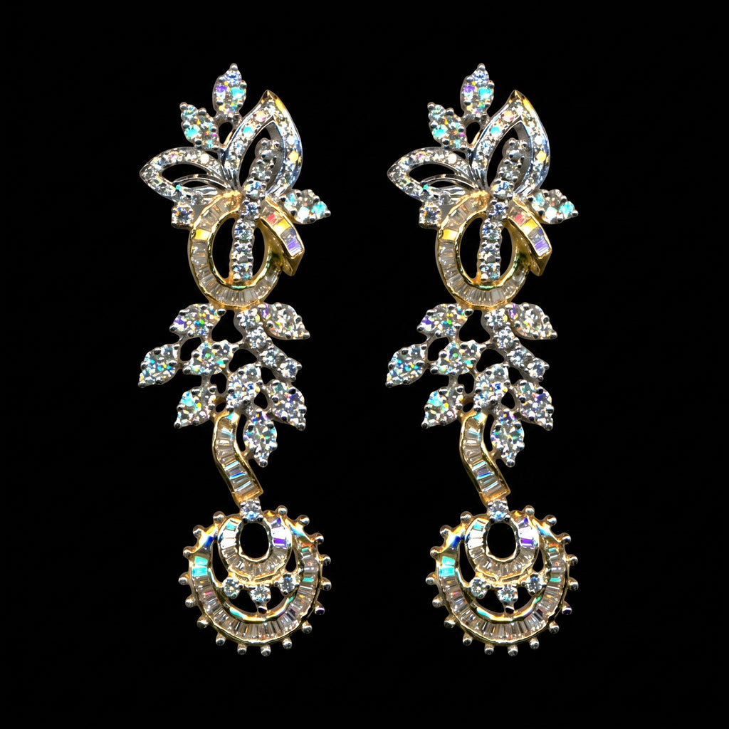 2.91Ct of Long Earring with the Purity of18K