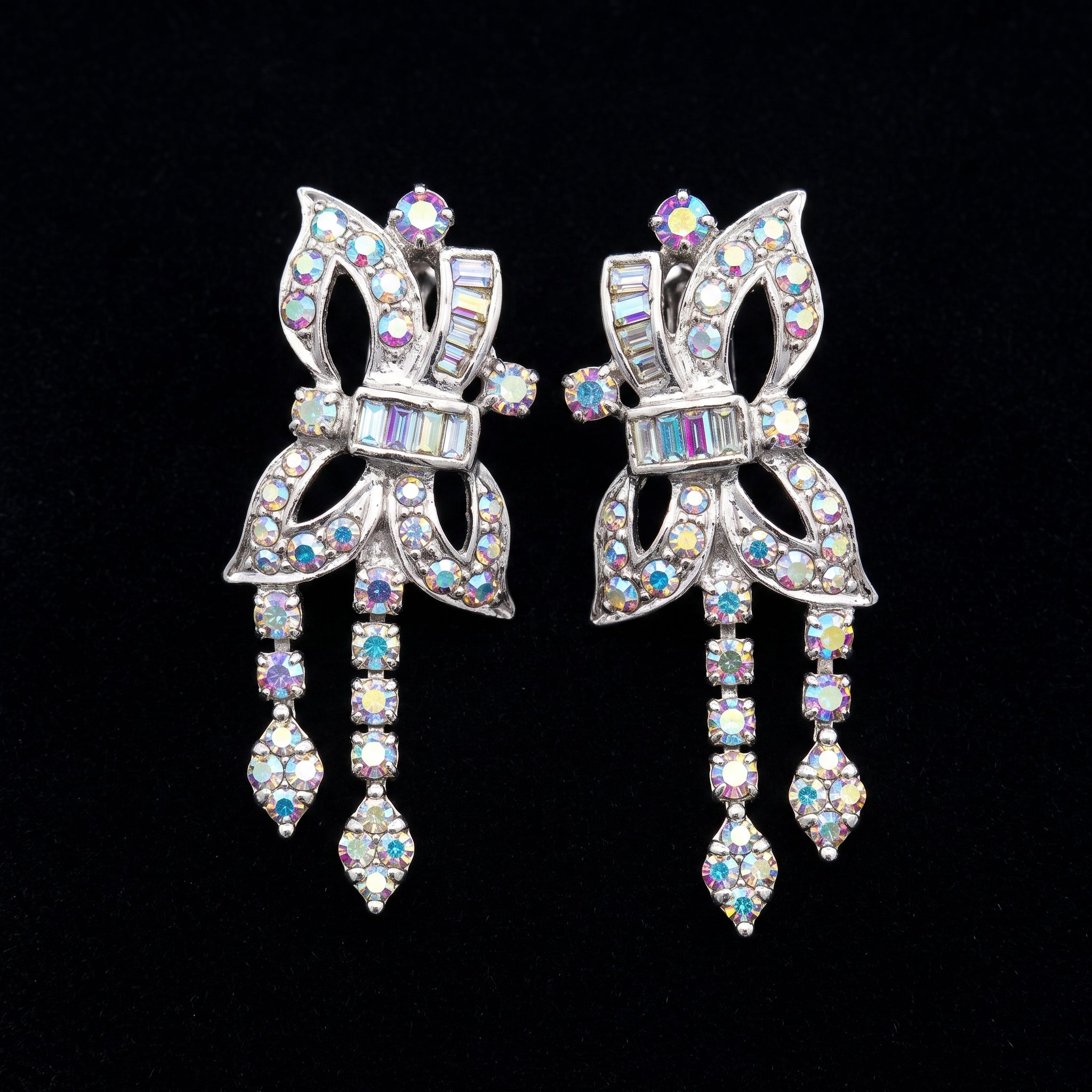 1.02Ct of Long Earring with the Purity of18K
