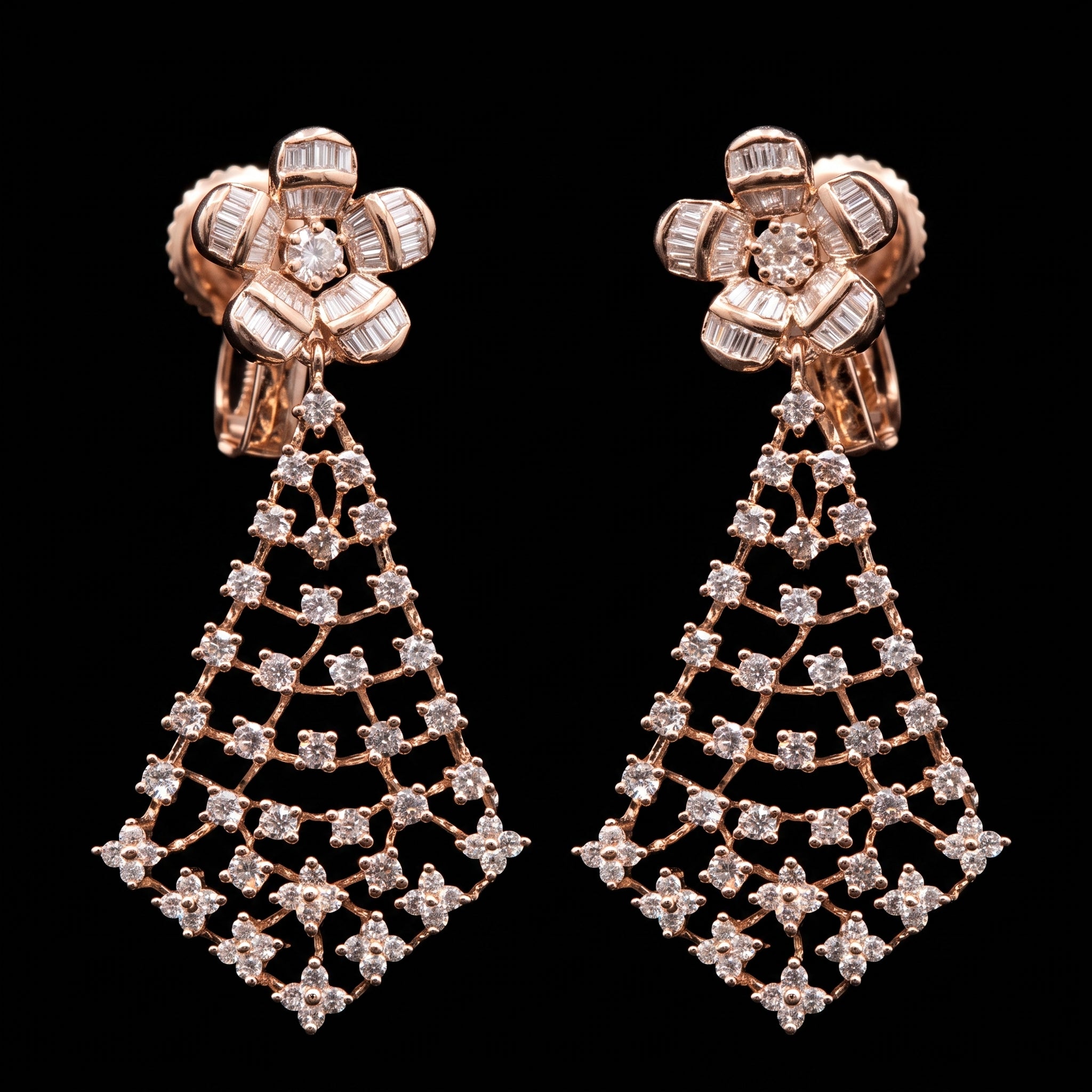 3.14Ct of Long Earring With the Purity of 14K