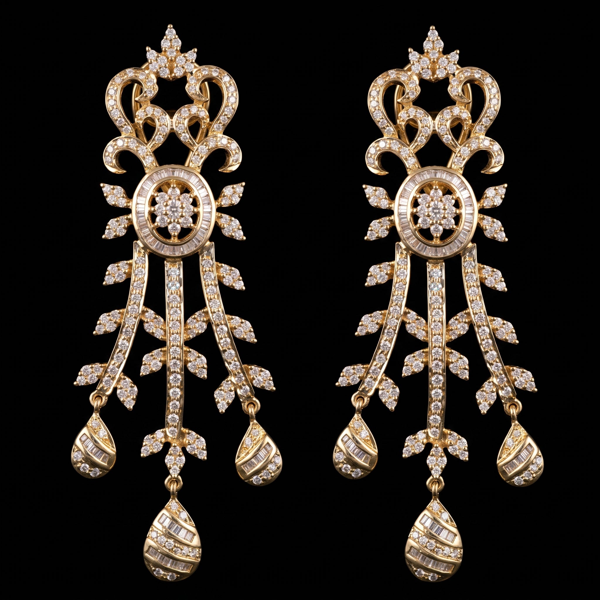 4.73Ct of Long Earring with the Purity of18K