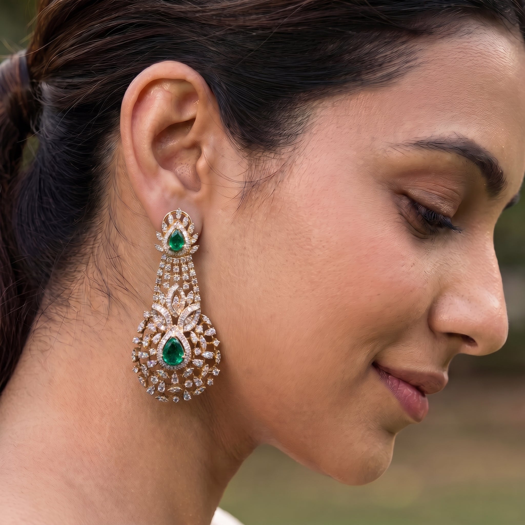 10.21Ct of Long Earring With the Purity of 14K