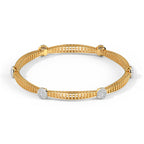 0.670 ct Bangles of 14 KT gold