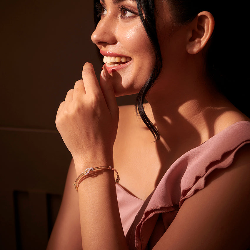 0.570 ct Bangles of 14 KT gold