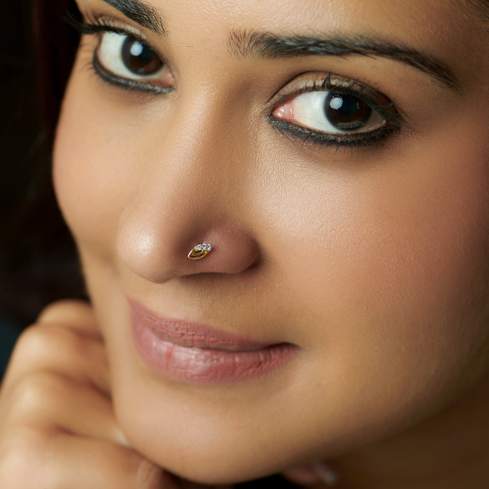 0.024 ct Nosepin of 14 KT gold