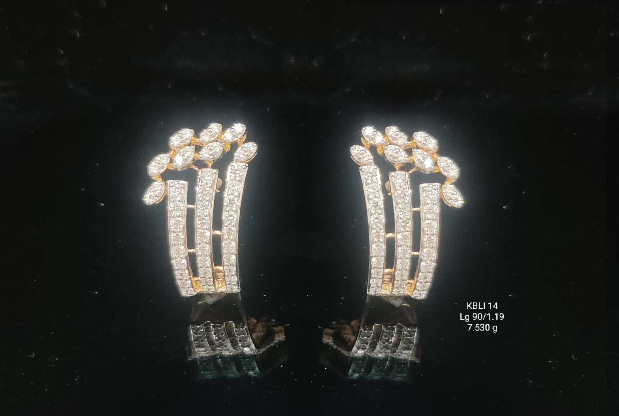 1.19Ct BALI Small round diamonds 18k
