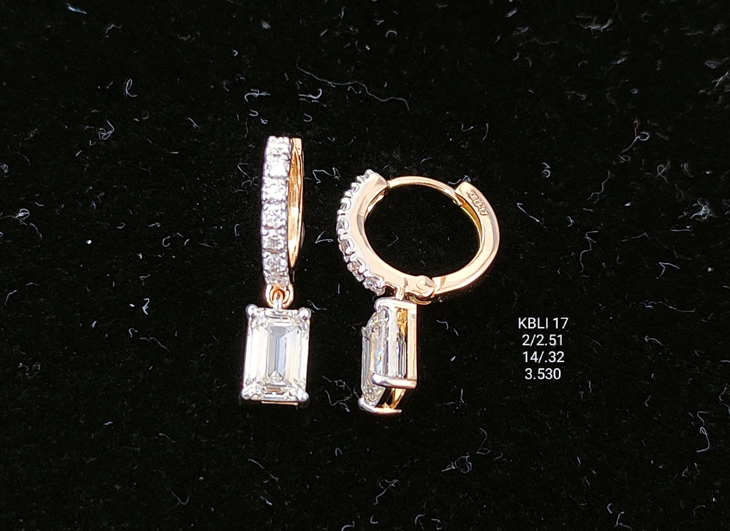 2.83Ct BALI Small round diamonds 18k