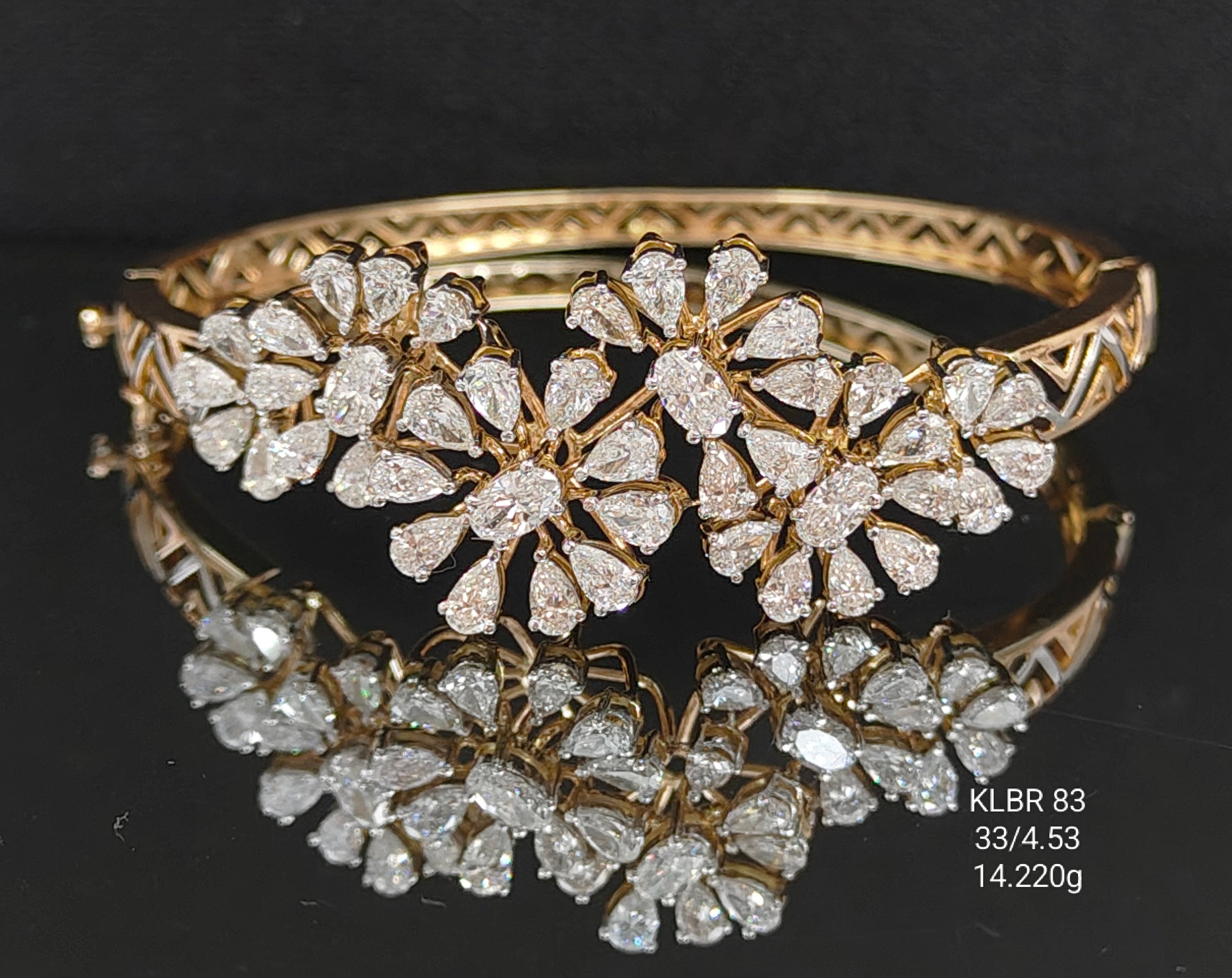 4.53Ct BRACELET MIX shape  diamonds 18K