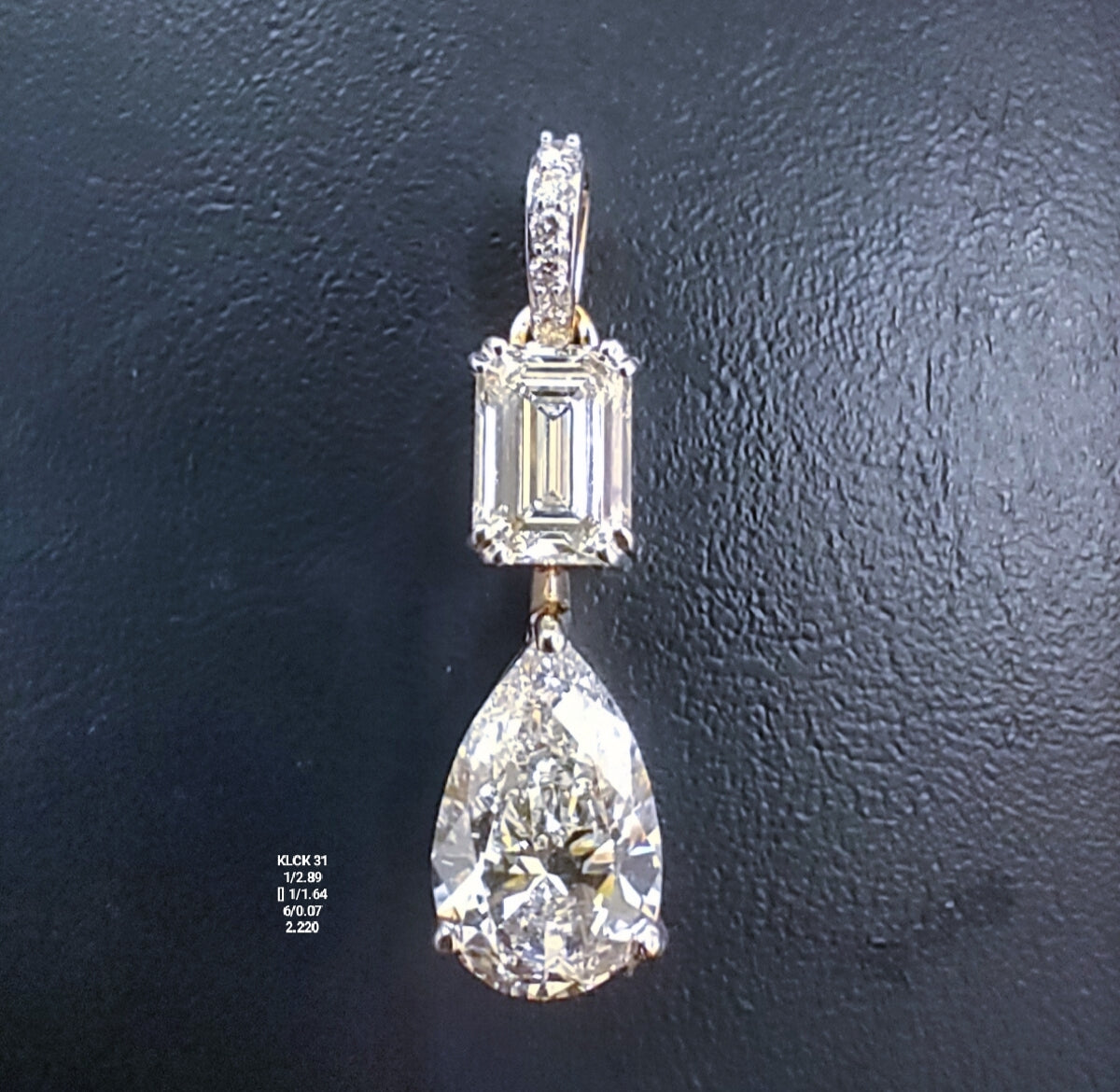 4.60Ct Of Locket With Purity Of 18K