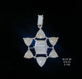 4.25Ct Of Locket With Purity Of 18K