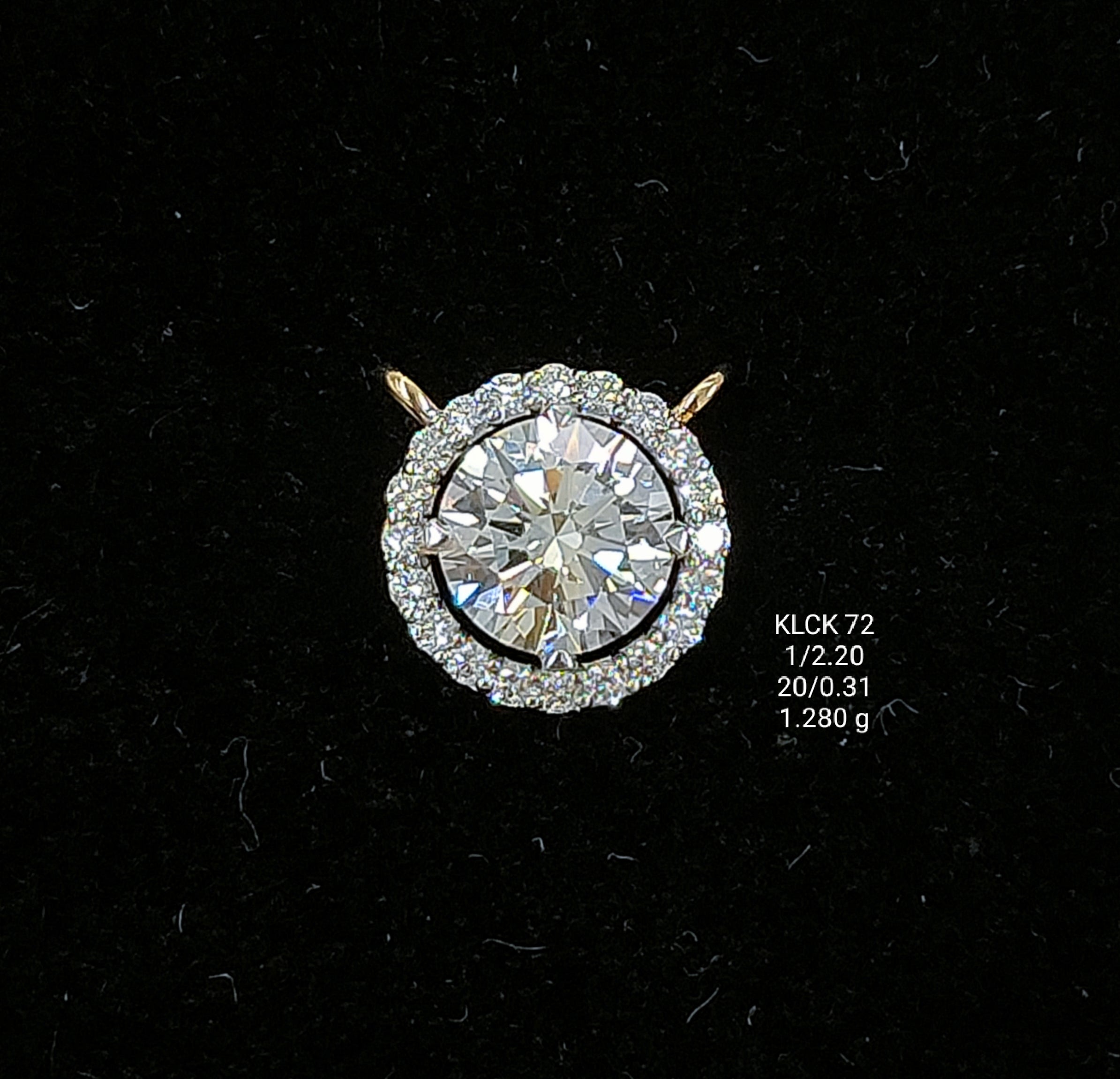 2.51Ct LOCKET solitaire diamonds 18K