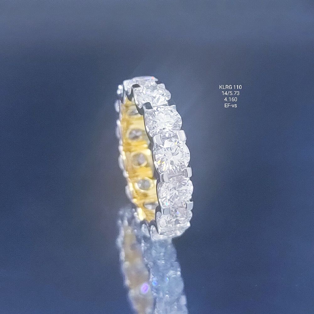 5.73 Ct of RING of Small Round Shaped Diamonds  18K