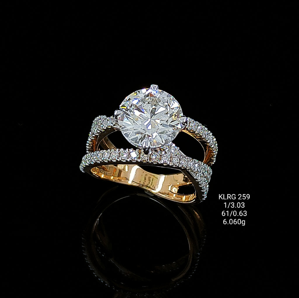 3.66Ct Of RING With Purity Of 18K
