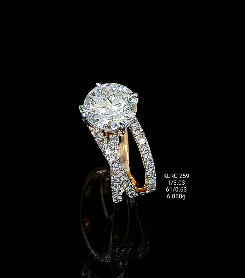 3.66Ct Of RING With Purity Of 18K