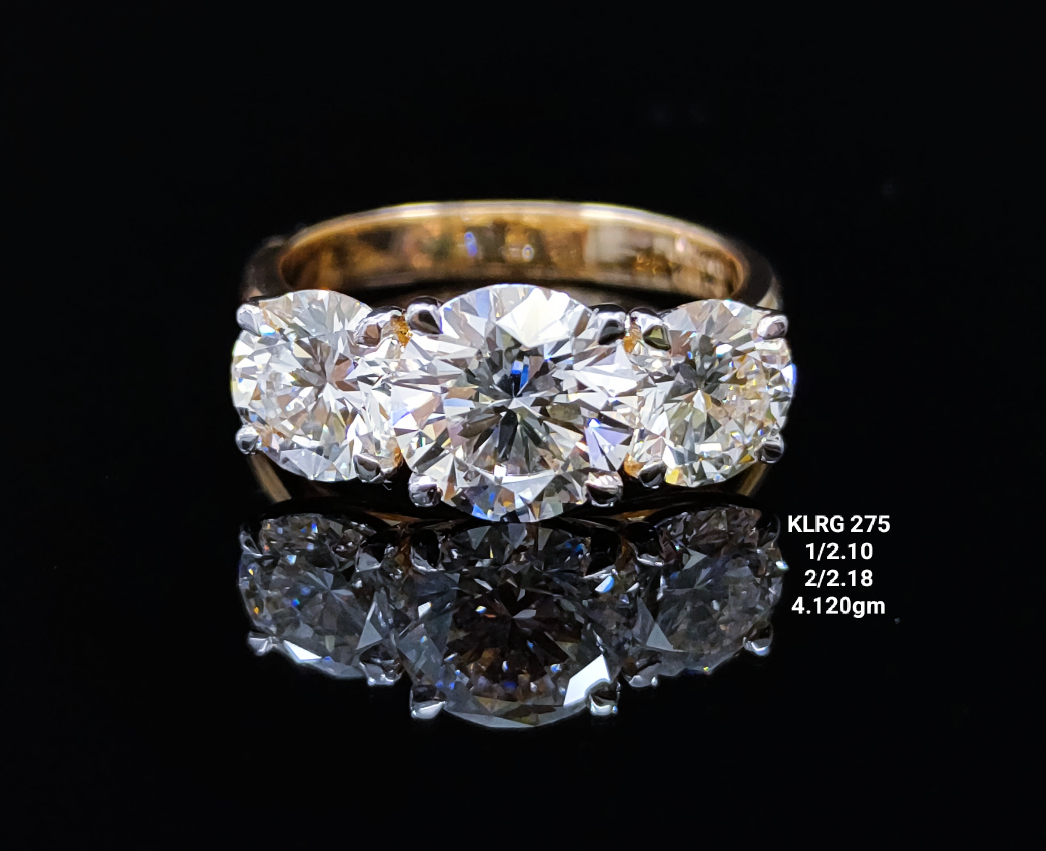 4.28Ct Of RING With Purity Of 18K