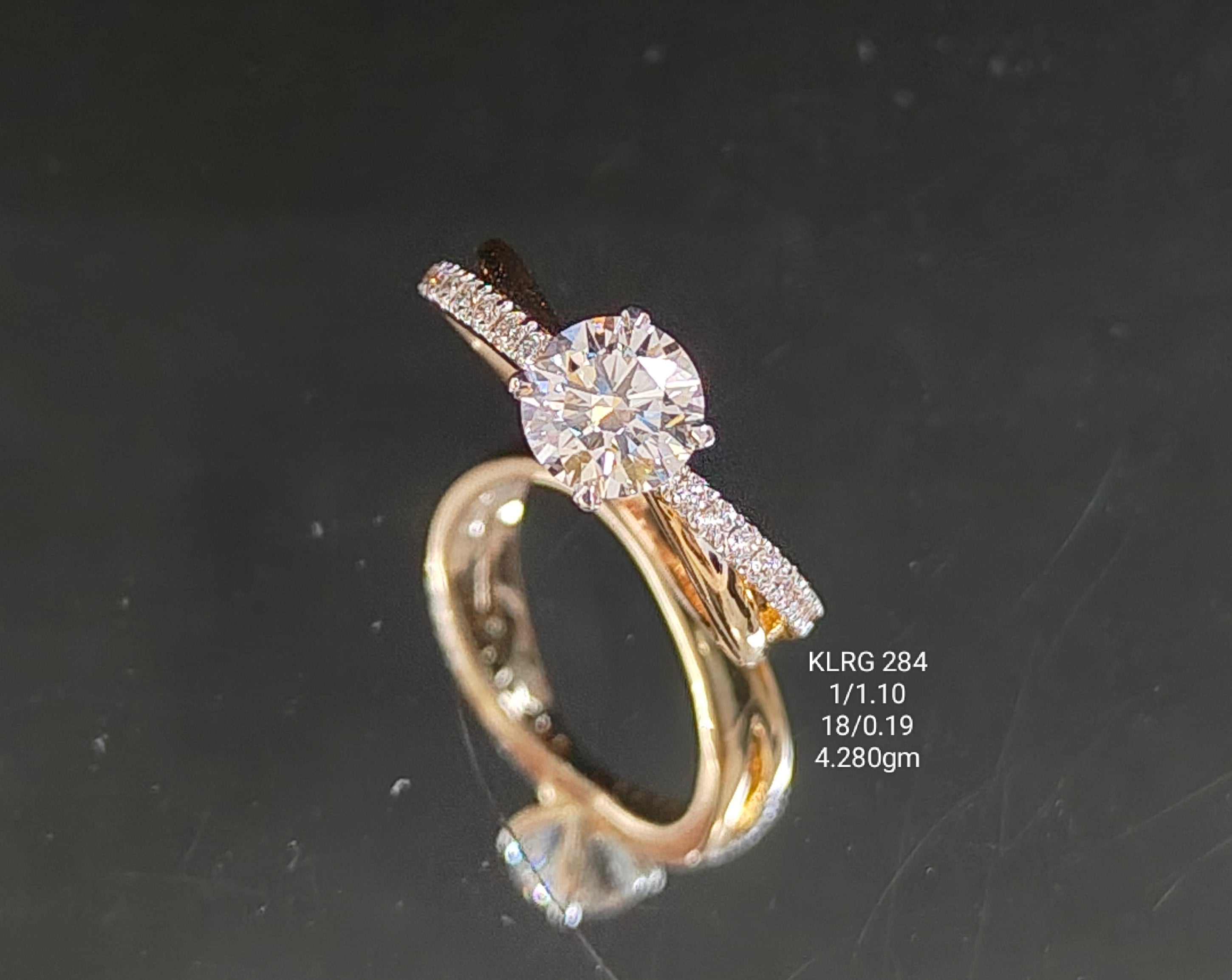 1.29Ct Of RING With Purity Of 18K