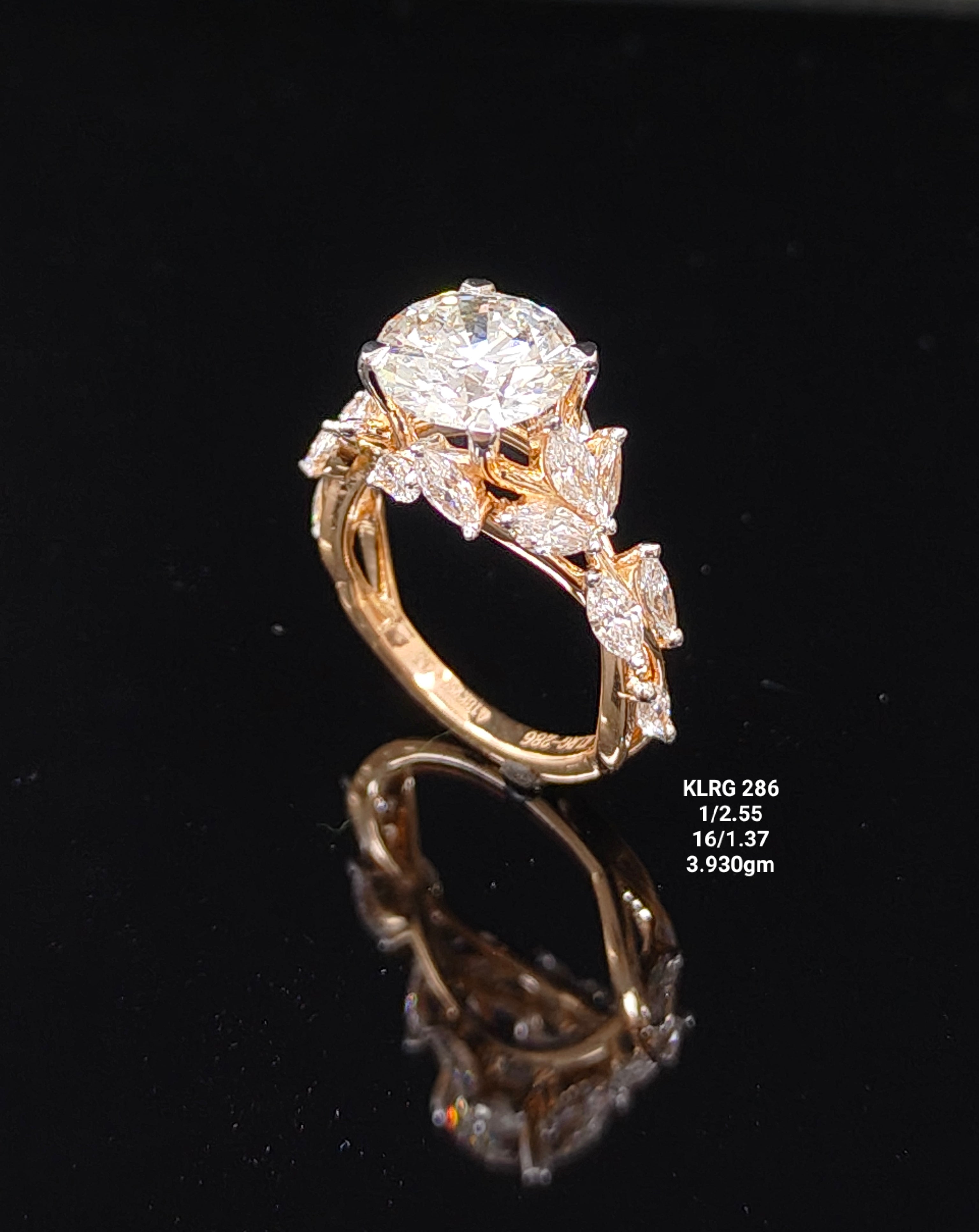 3.92Ct Of RING With Purity Of 18K