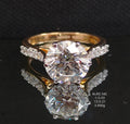 3.24 Ct of RING of Solitaire Round Shaped Diamond  18K