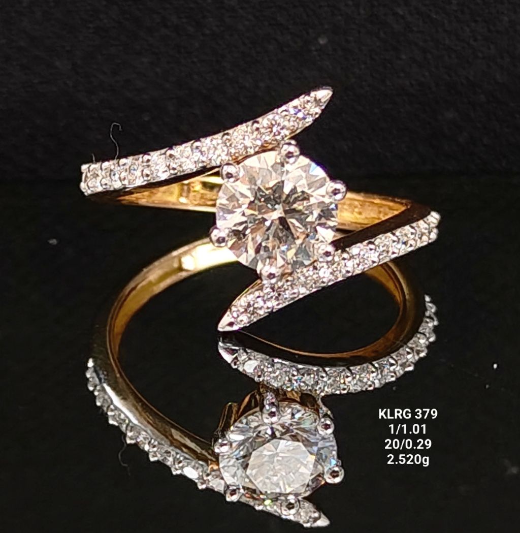 1.3 Ct of RING of Solitaire Round Shaped Diamond  18K