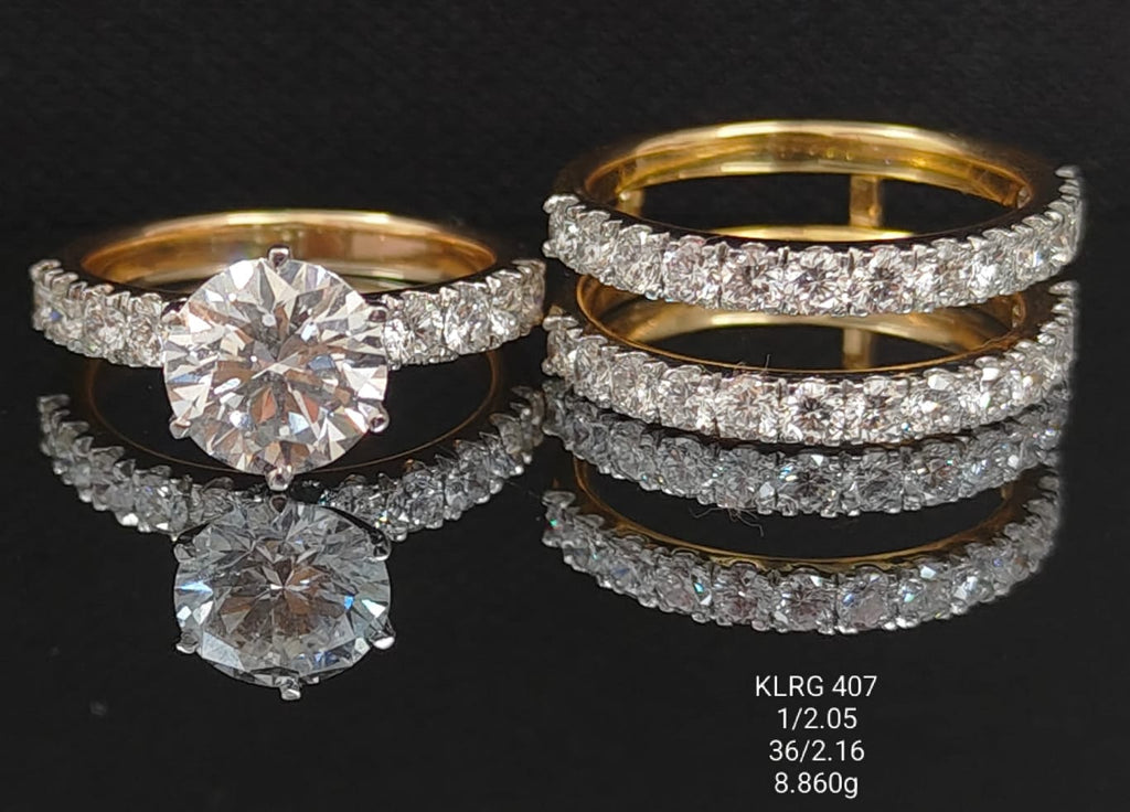 4.21 Ct of RING of Solitaire Round Shaped Diamond  18K