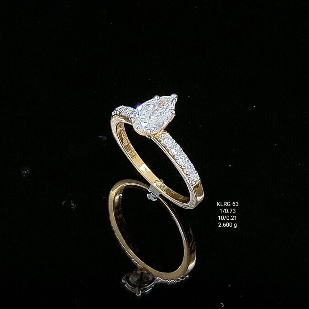 0.94 Ct of RING of Solitaire Paan Shaped Diamond  18K